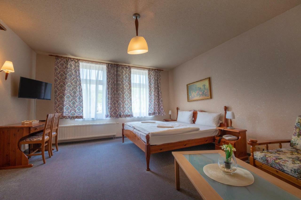 Haus Schlematal Hotel Und Restaurant Bad Schlema Kültér fotó